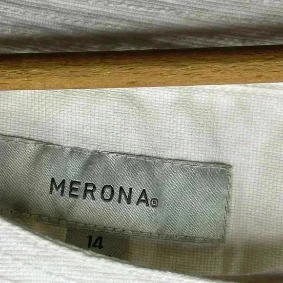 White Cotton Rounded Neck Jacket Size 14 - Picture 3 of 9